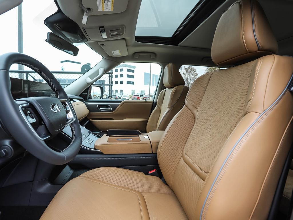 Used 2025 INFINITI QX80 Luxe AWD/4WD image 11