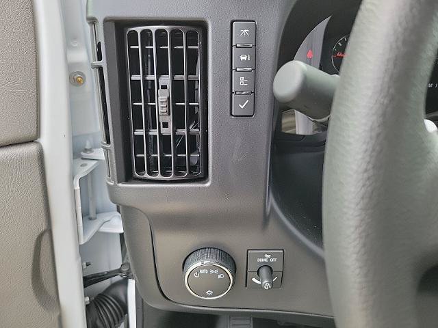 New 2025 Chevrolet Express 2500 w/ Driver Convenience Package RWD image 21