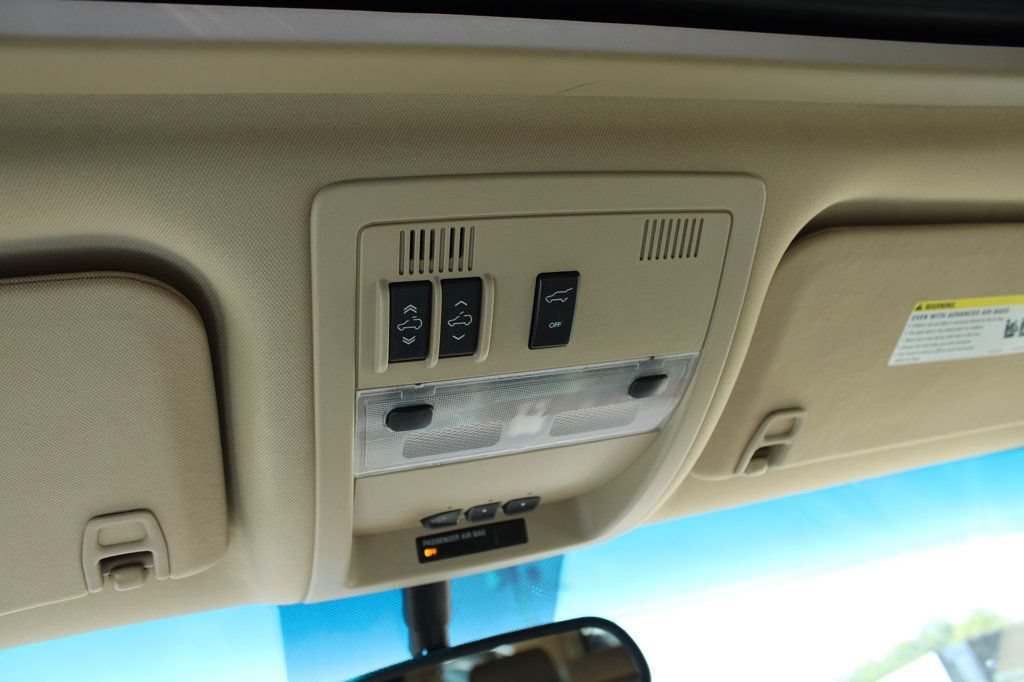 Used 2011 Chevrolet Suburban LTZ RWD image 45