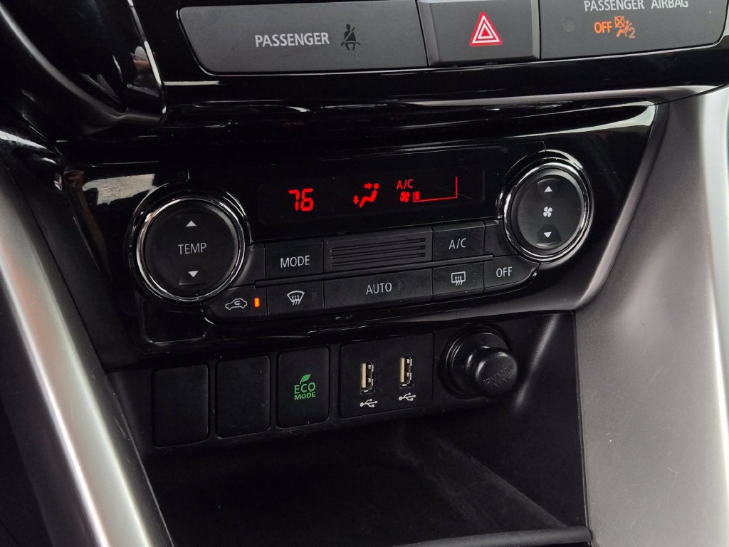 Used 2024 Mitsubishi Eclipse Cross AWD image 34