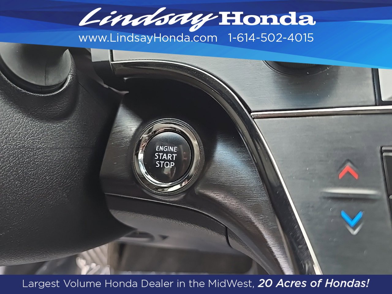 Used 2017 Toyota Avalon XLE image 13