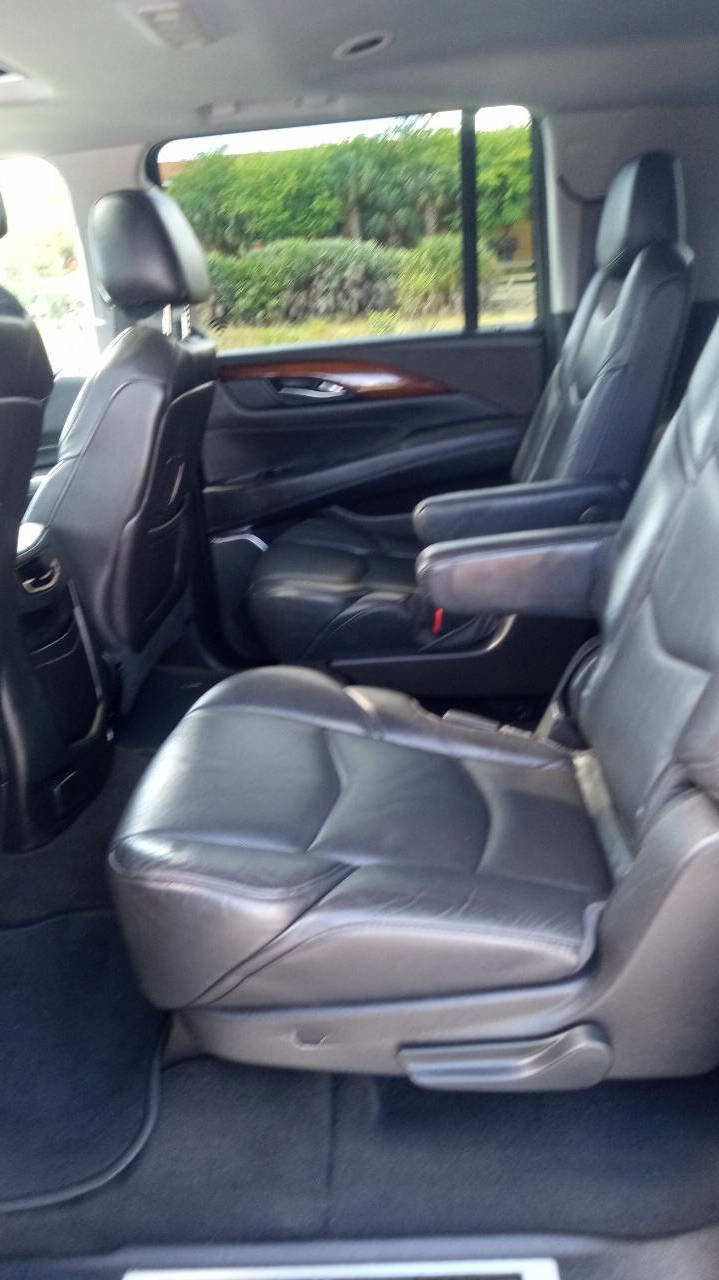 Used 2017 Cadillac Escalade ESV Luxury image 12