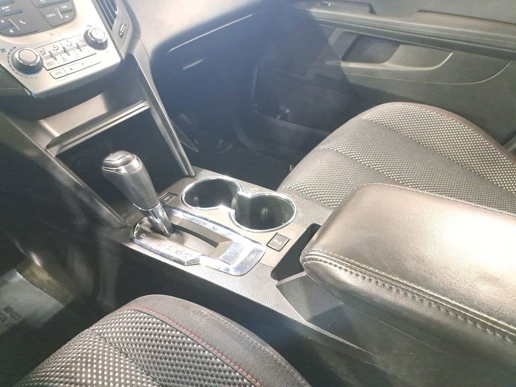 Used 2017 Chevrolet Equinox LS image 22