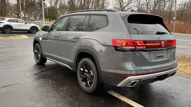 New 2026 Volkswagen Atlas Peak Edition image 7