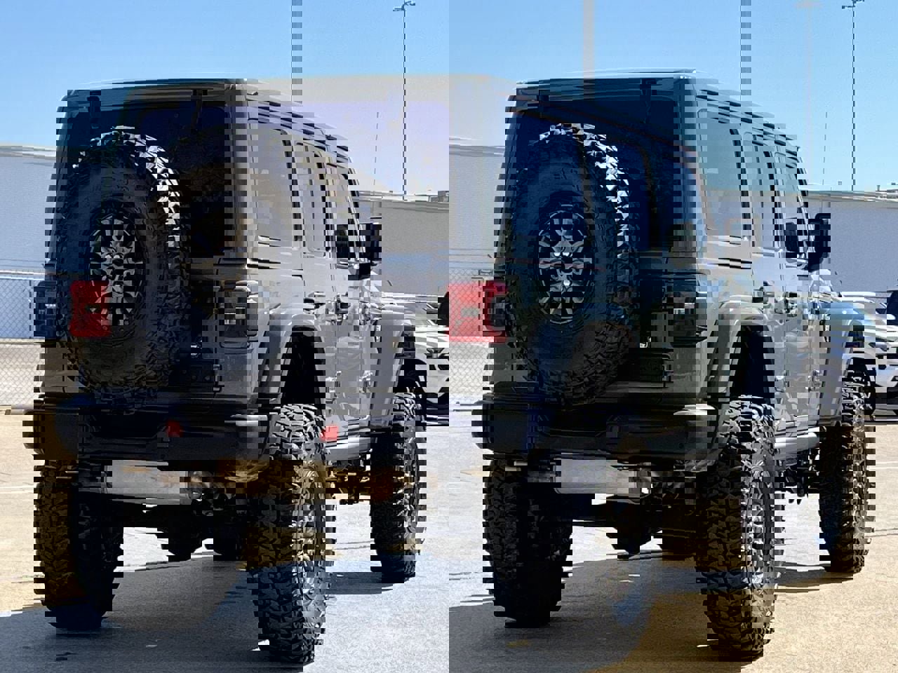 Used 2023 Jeep Wrangler Unlimited Rubicon 392 image 4