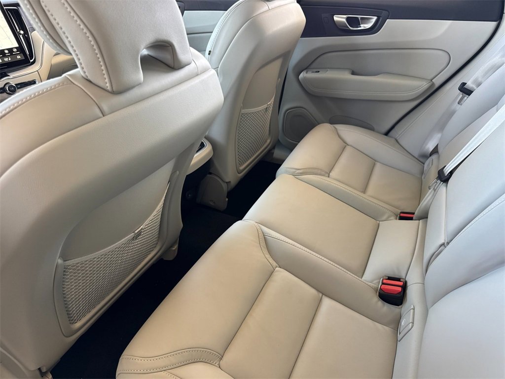 New 2026 Volvo XC60 B5 Ultra w/ Protection Package Premier image 11