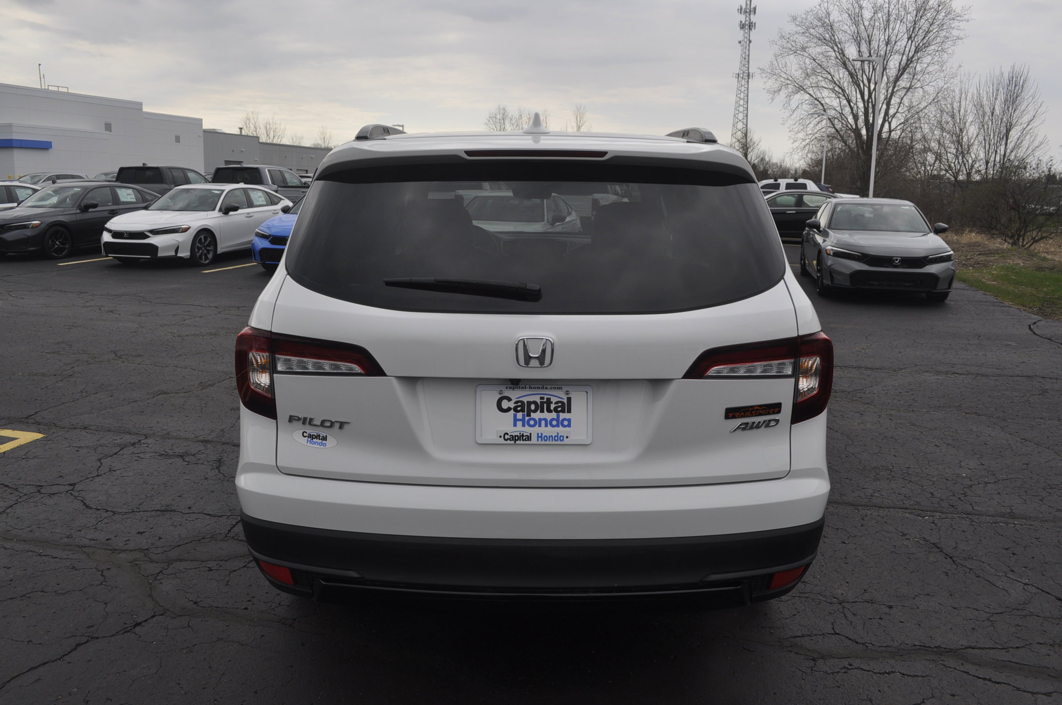 Used 2022 Honda Pilot TrailSport image 6
