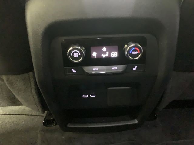 Certified 2024 Chevrolet Traverse RS image 22