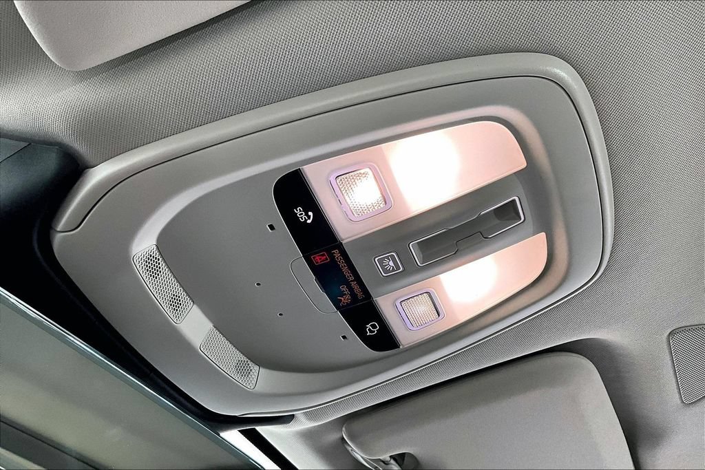 New 2026 Volvo XC60 T8 Core w/ Climate Package AWD/4WD image 27