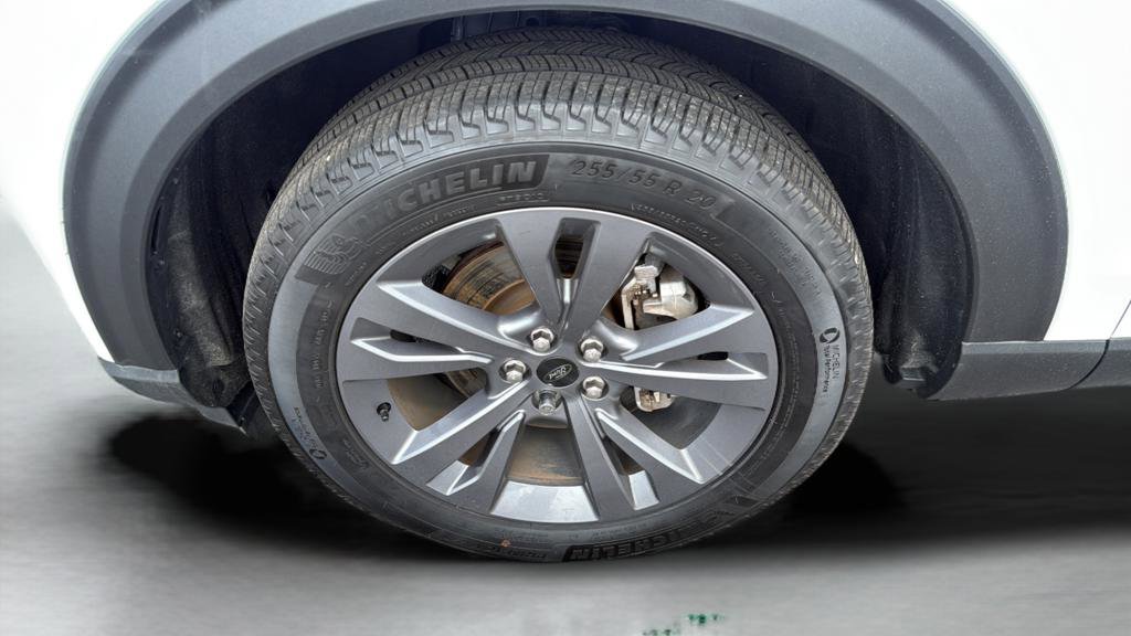 Certified 2023 Ford Explorer XLT w/ Equipment Group 202A image 36