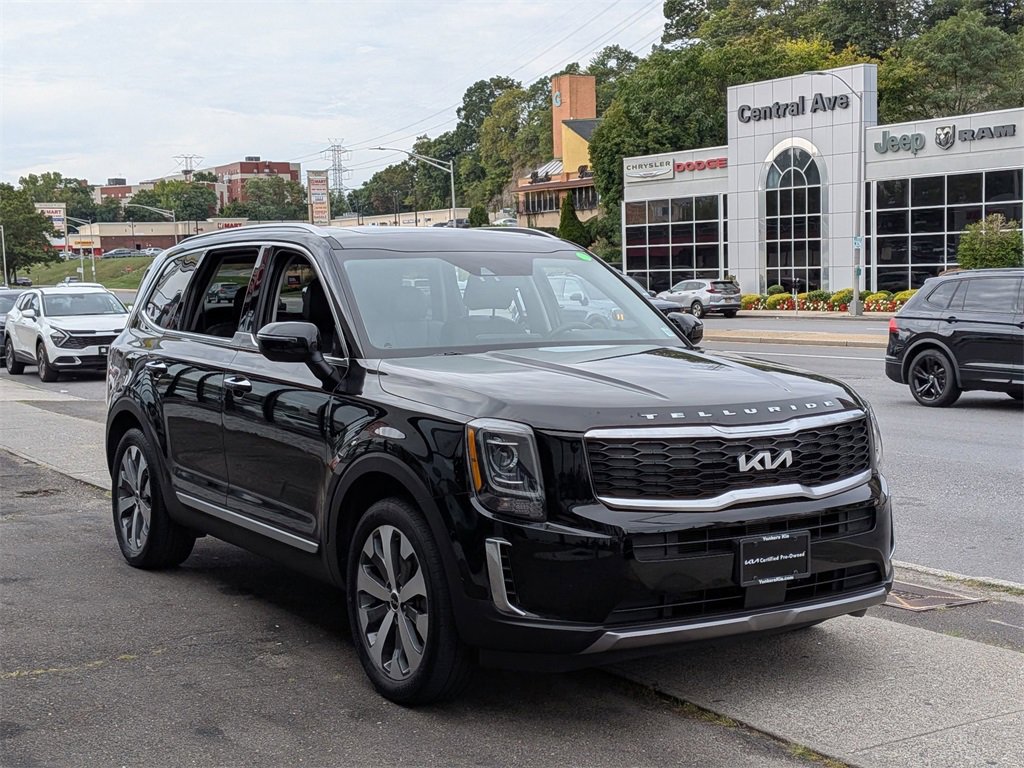 Certified 2022 Kia Telluride S image 4