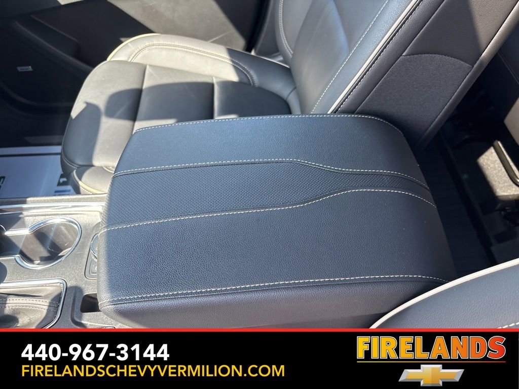 Certified 2023 Chevrolet Traverse Premier w/ LPO, Floor Liner Package image 37
