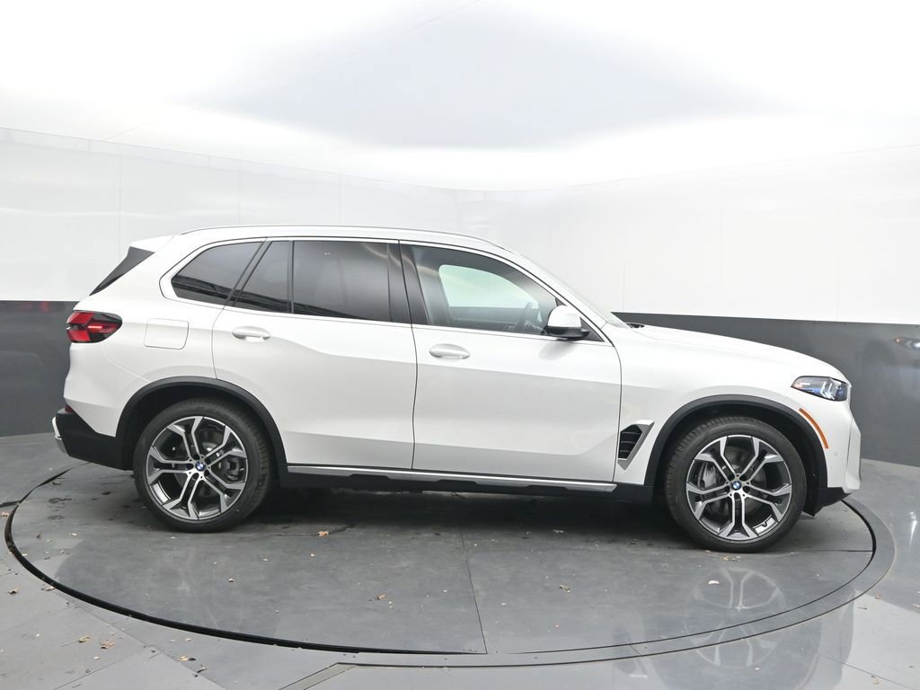 New 2026 BMW X5 xDrive50e AWD/4WD image 8