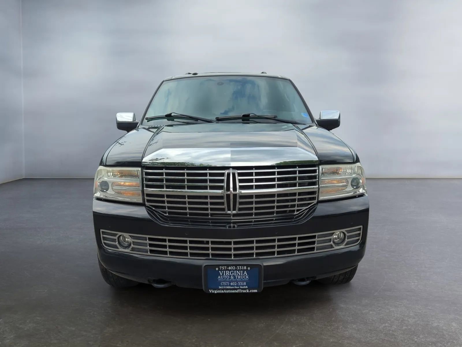 Used 2014 Lincoln Navigator L 4WD image 8