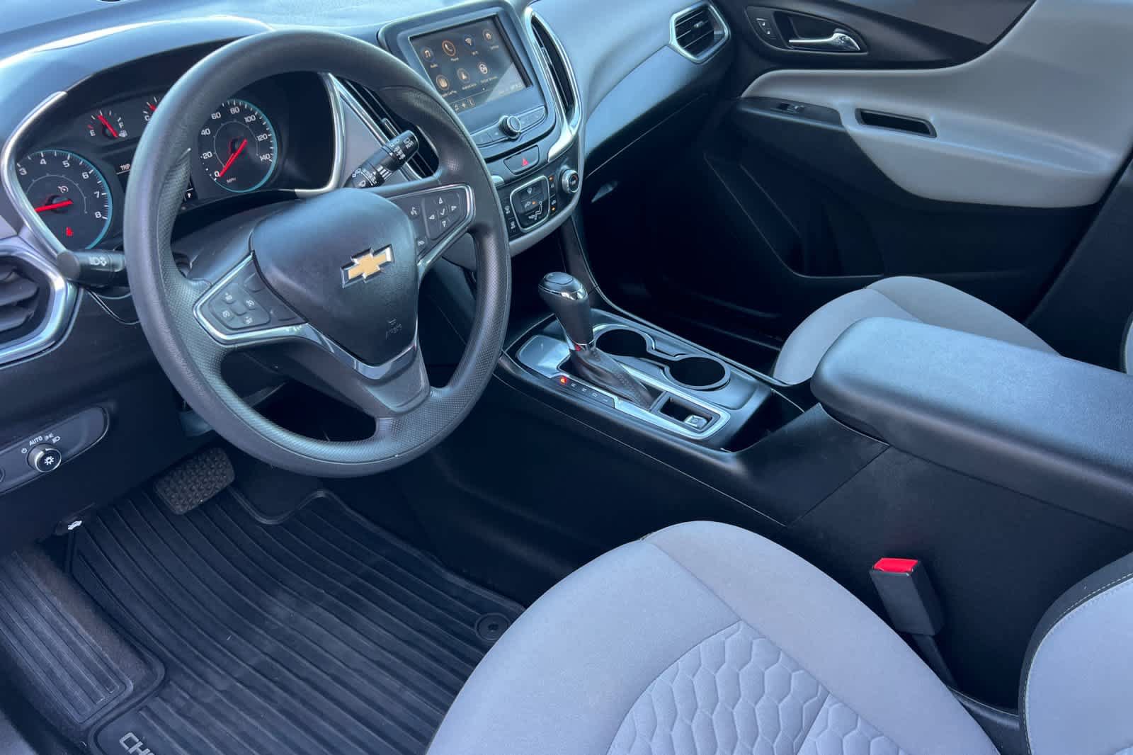 Used 2019 Chevrolet Equinox LS FWD image 11