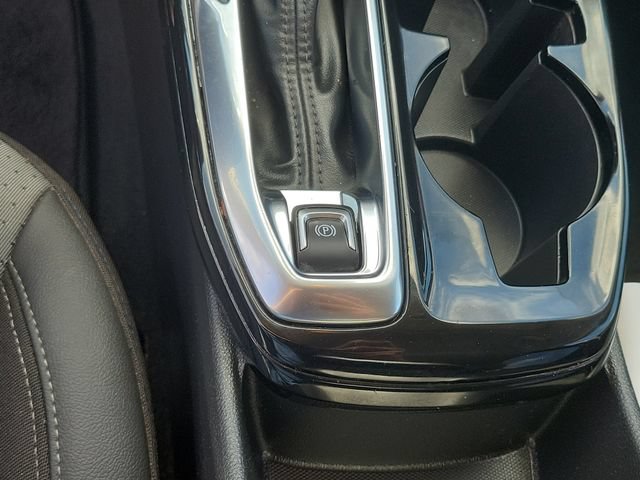 Used 2024 Chevrolet Trax LT w/ Driver Confidence Package FWD image 27