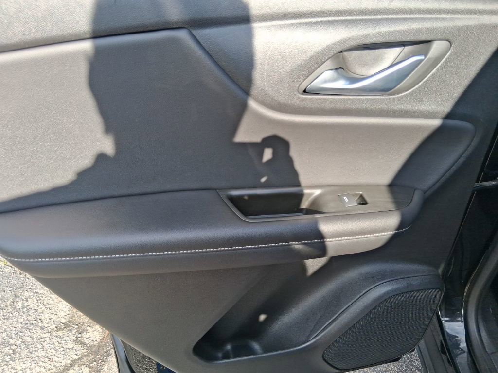 Used 2023 Chevrolet Blazer LT w/ LPO, Black Grille Bar Package image 15