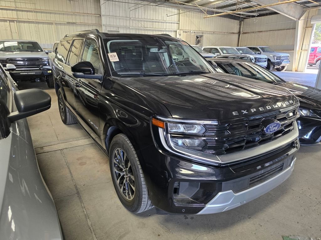 Used 2025 Ford Expedition Max Platinum image 1