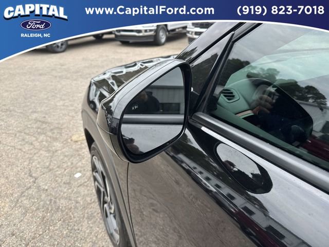 Used 2025 Chevrolet TrailBlazer RS w/ Convenience Package image 12