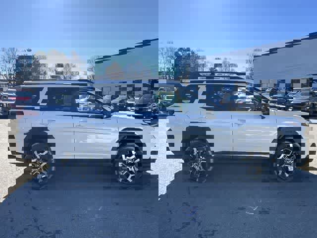 New 2026 Subaru Outback Touring XT image 3