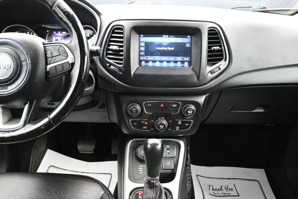 Used 2019 Jeep Compass Latitude w/ Cold Weather Group AWD/4WD image 15