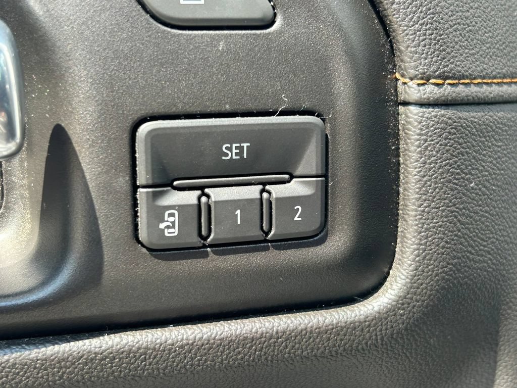 Used 2020 GMC Sierra 1500 AT4 w/ AT4 Premium Package AWD/4WD image 22