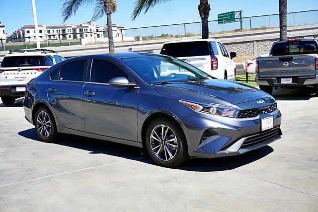 Used 2024 Kia Forte LXS FWD image 2