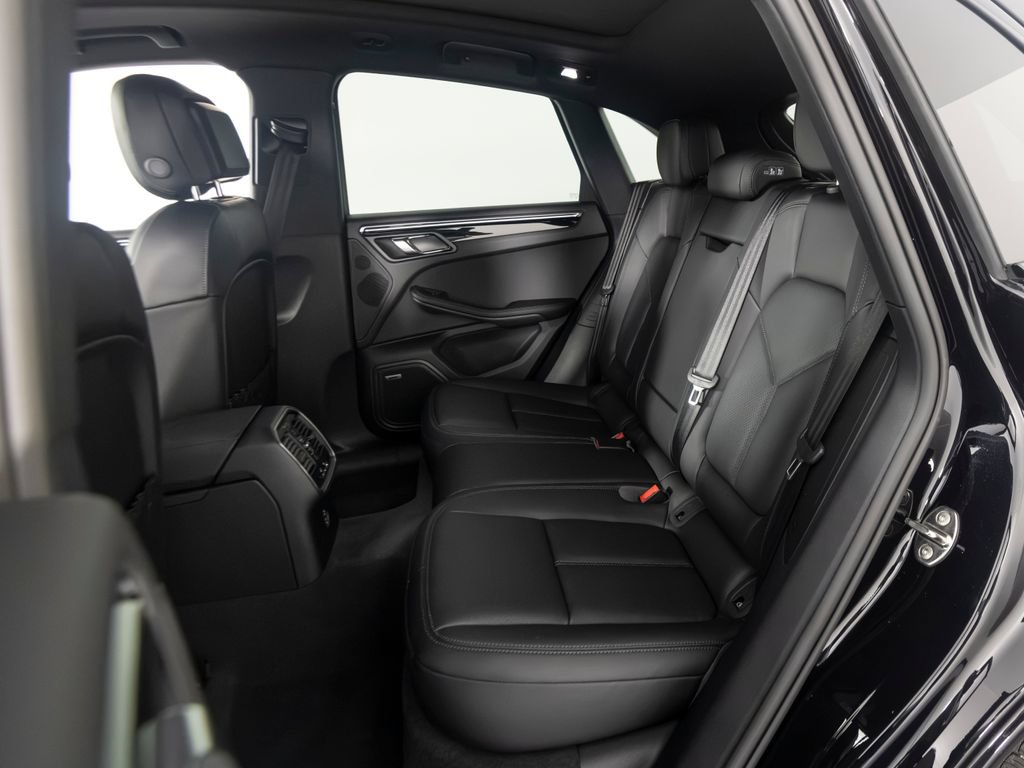 New 2026 Porsche Macan S AWD/4WD image 40