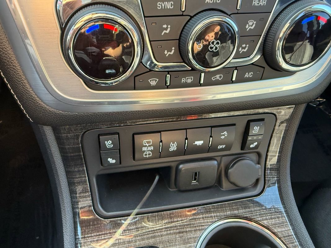 Used 2017 GMC Acadia Limited SLT image 24