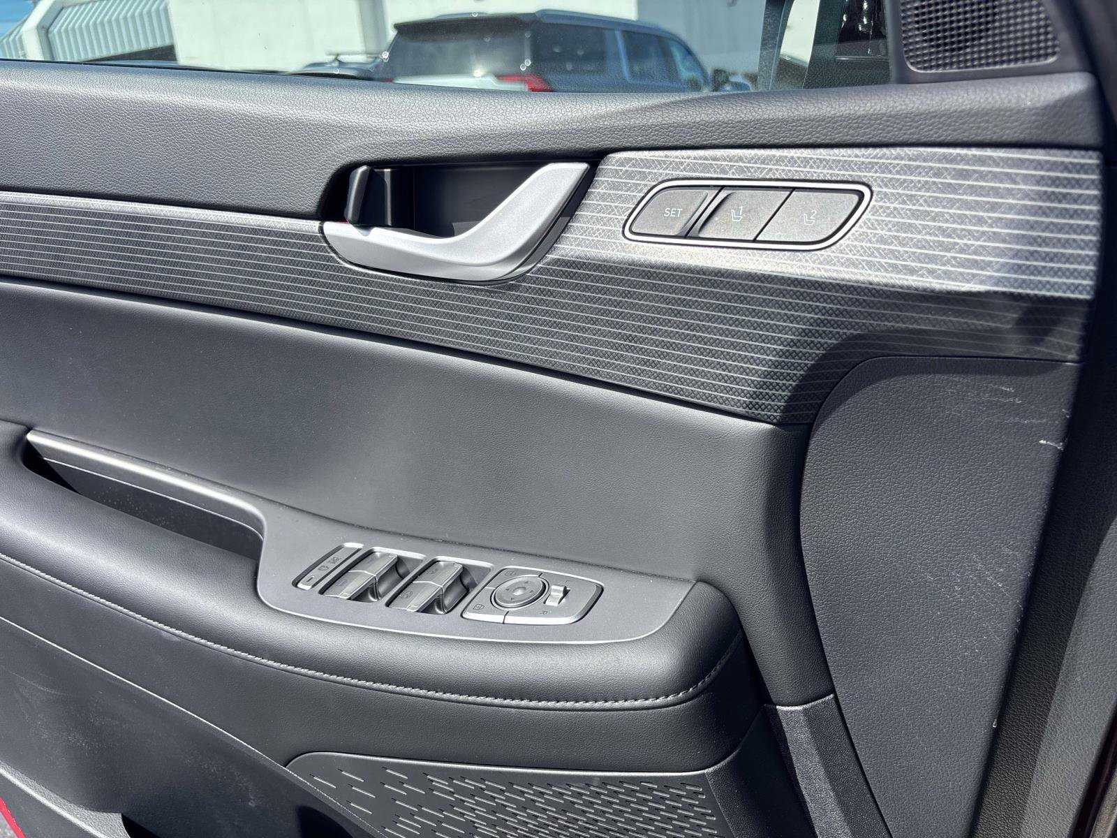 Used 2024 Hyundai Palisade Limited image 23