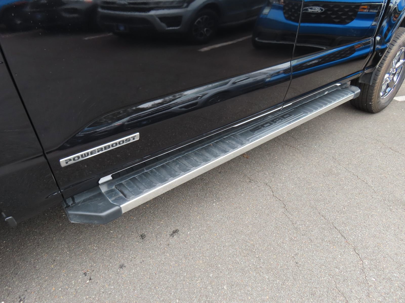 Certified 2024 Ford F150 XLT w/ Mobile Office Package image 9