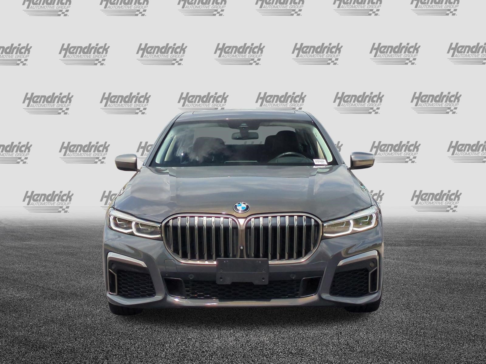 Used 2022 BMW M760i xDrive AWD/4WD image 3