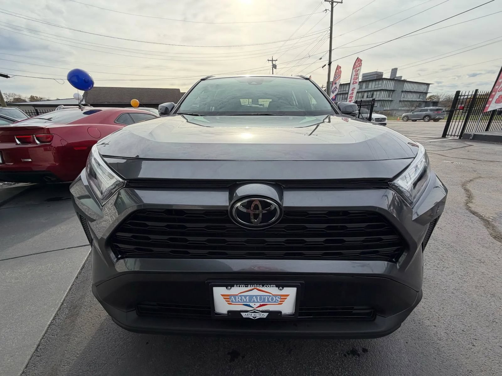 Used 2023 Toyota RAV4 XLE AWD/4WD image 4