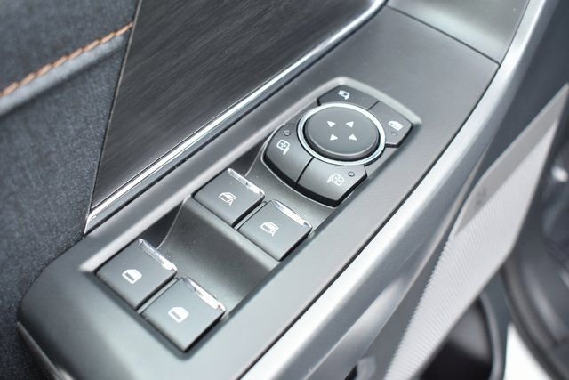 Used 2024 Ford F150 Lightning Lariat image 15