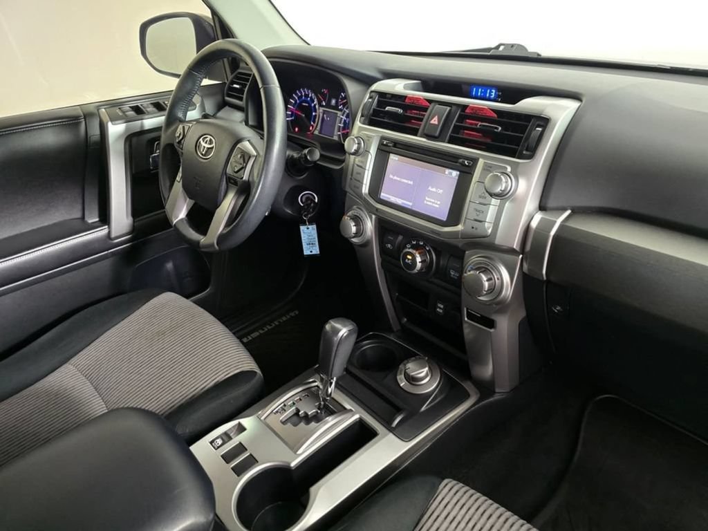Used 2016 Toyota 4Runner SR5 AWD/4WD image 11