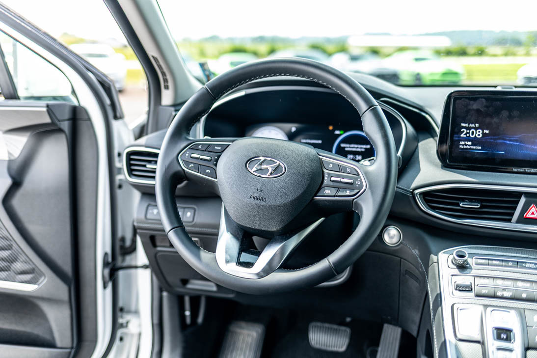 Used 2023 Hyundai Santa Fe SEL Premium image 7