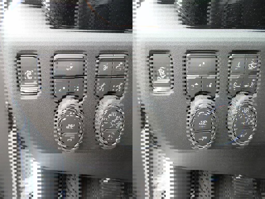 New 2026 Chevrolet Silverado 3500 LT image 26