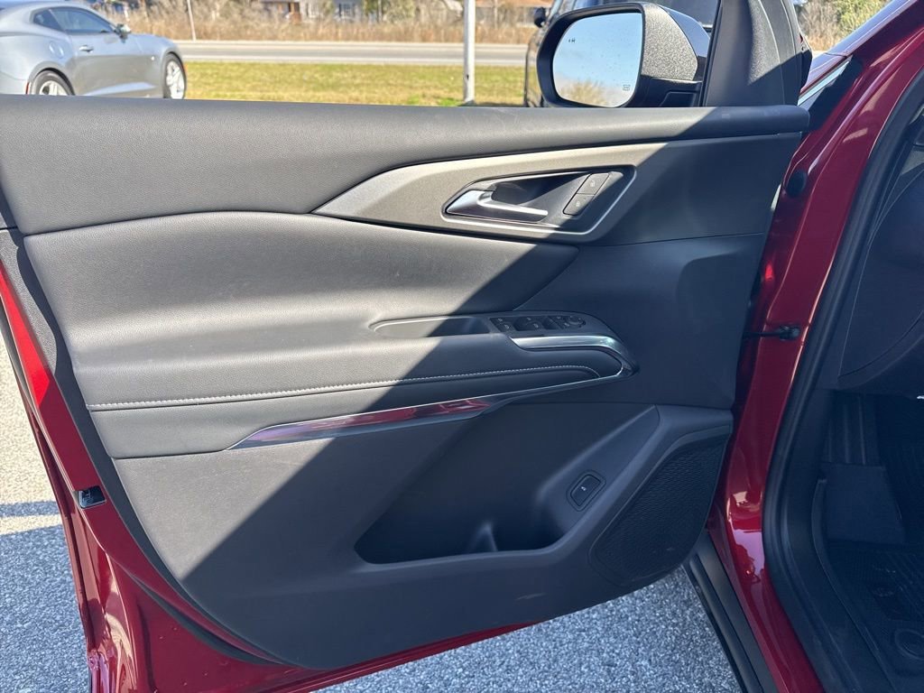 New 2026 Chevrolet Traverse LT w/ Sun and Wheel Package image 12