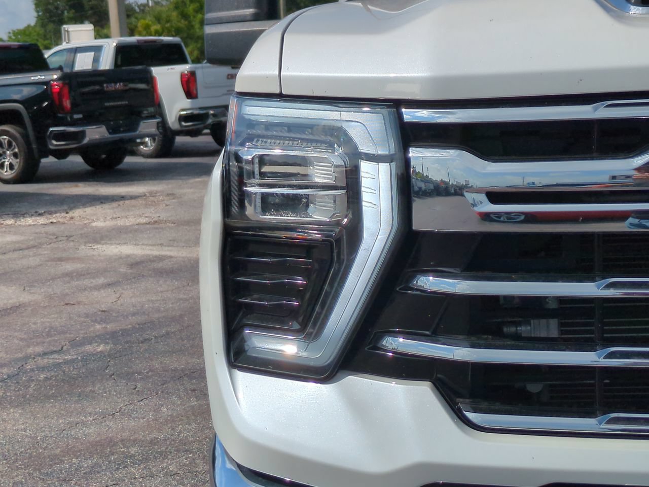 Used 2024 Chevrolet Silverado 2500 LTZ w/ LTZ Plus Package AWD/4WD image 10