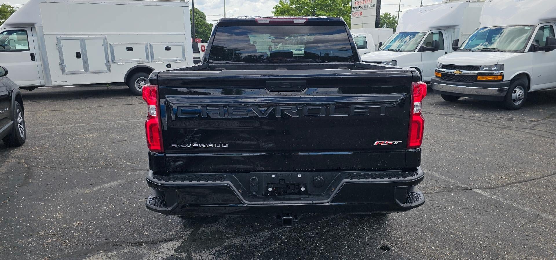 Used 2023 Chevrolet Silverado 1500 RST w/ LPO, Dark Essentials Package AWD/4WD image 6