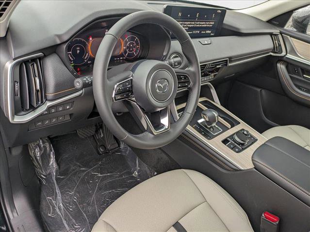 New 2025 MAZDA CX-70 Plug-In Hybrid w/ Premium Pkg image 3