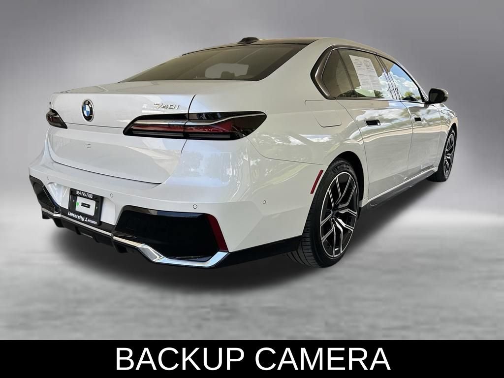 Used 2026 BMW 740i xDrive AWD/4WD image 4