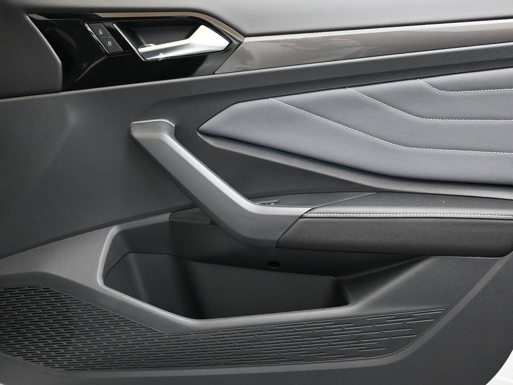 New 2026 Volkswagen Jetta SEL image 11