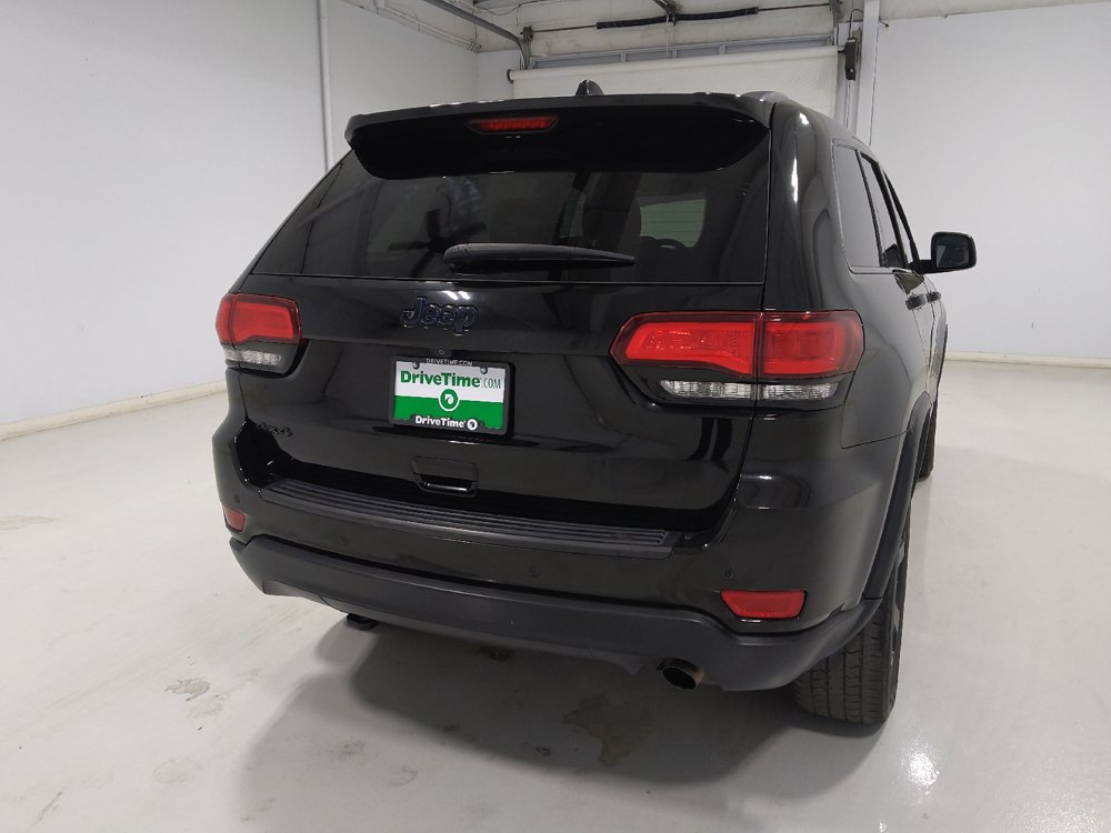 Used 2019 Jeep Grand Cherokee Laredo AWD/4WD image 7