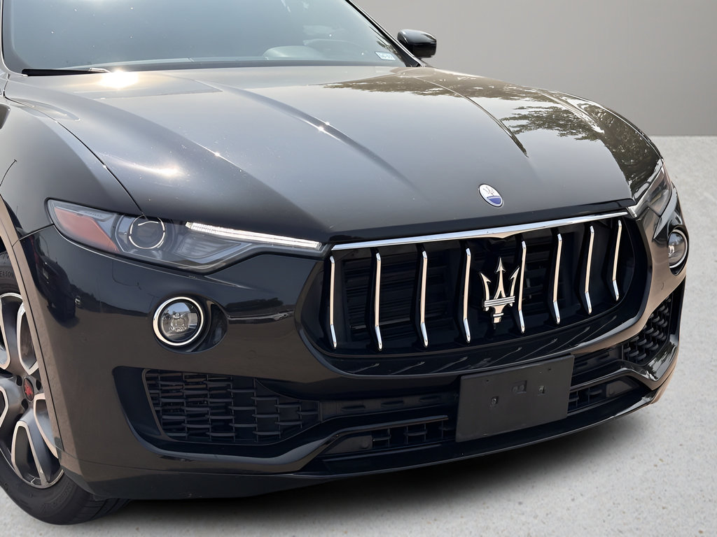 Used 2020 Maserati Levante S AWD/4WD image 23
