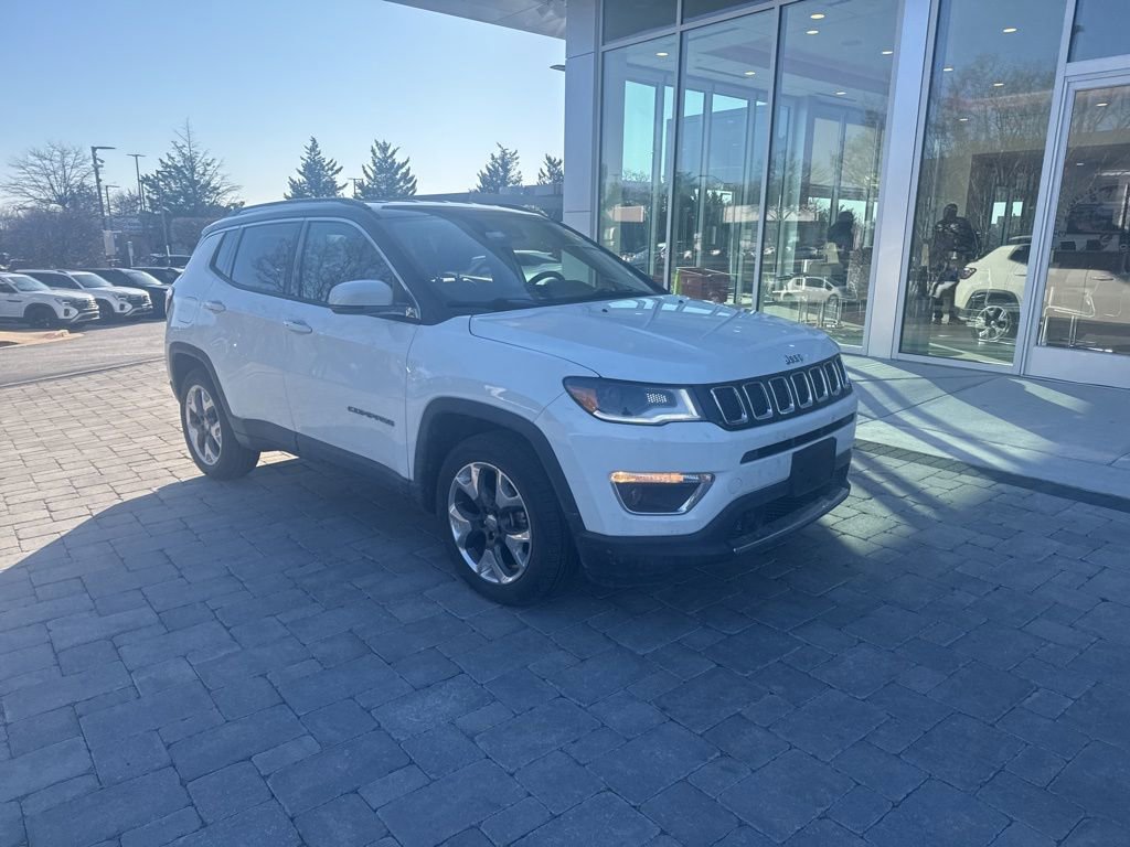 Used 2018 Jeep Compass Limited w/ Navigation Group image 3