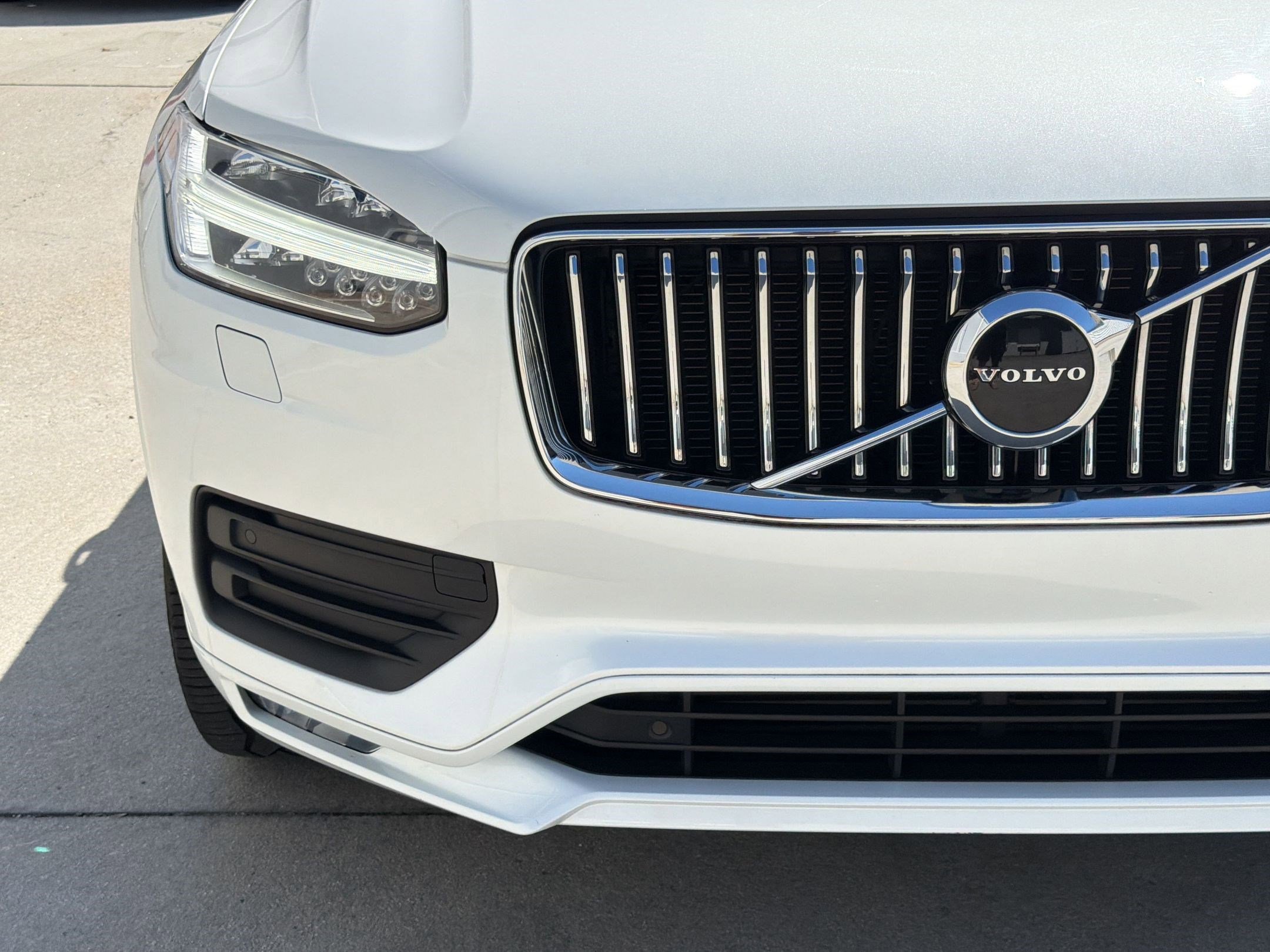Used 2021 Volvo XC90 T6 Momentum w/ Climate Package AWD/4WD image 28