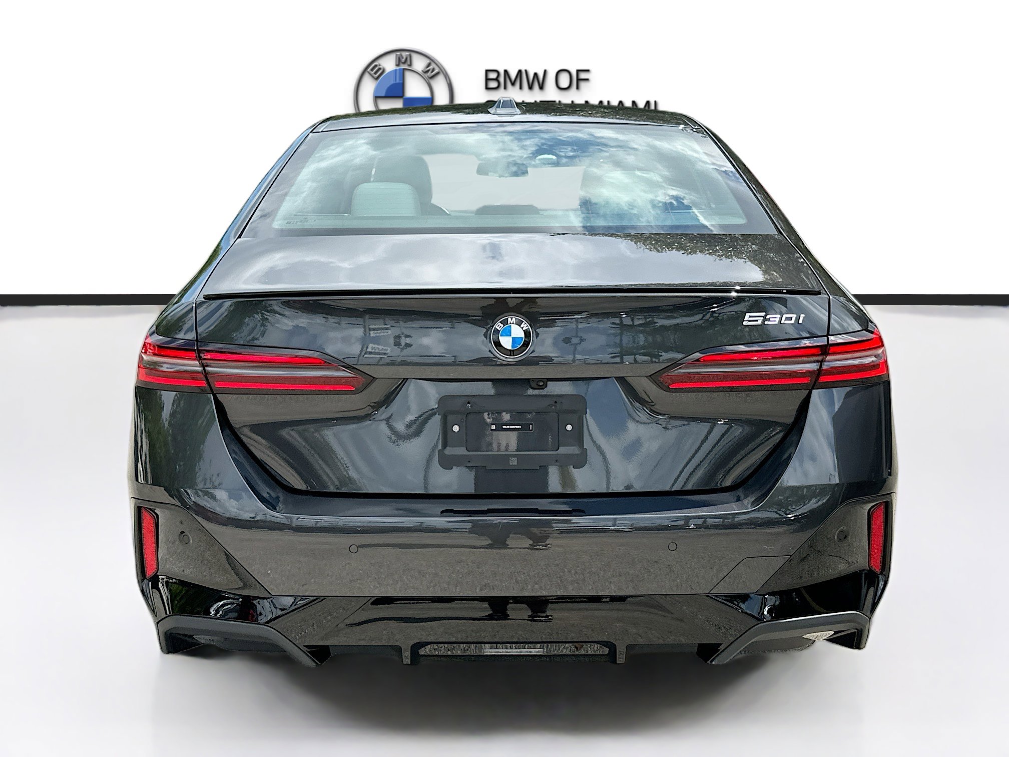Certified 2024 BMW 530i 530i w/ M Sport Package image 6