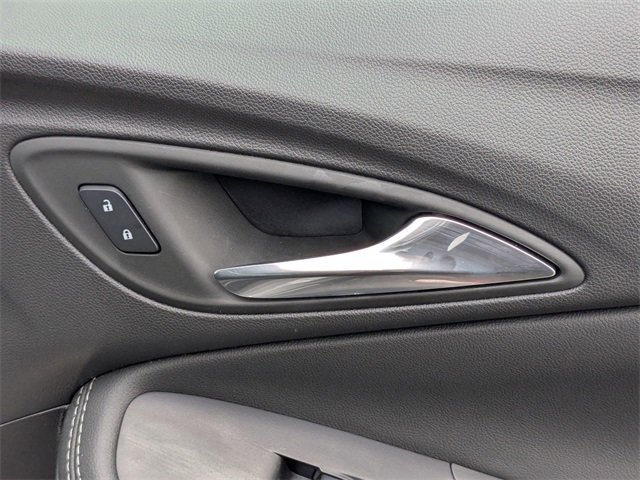 Used 2023 Buick Encore GX Select w/ Sport Touring Package image 33