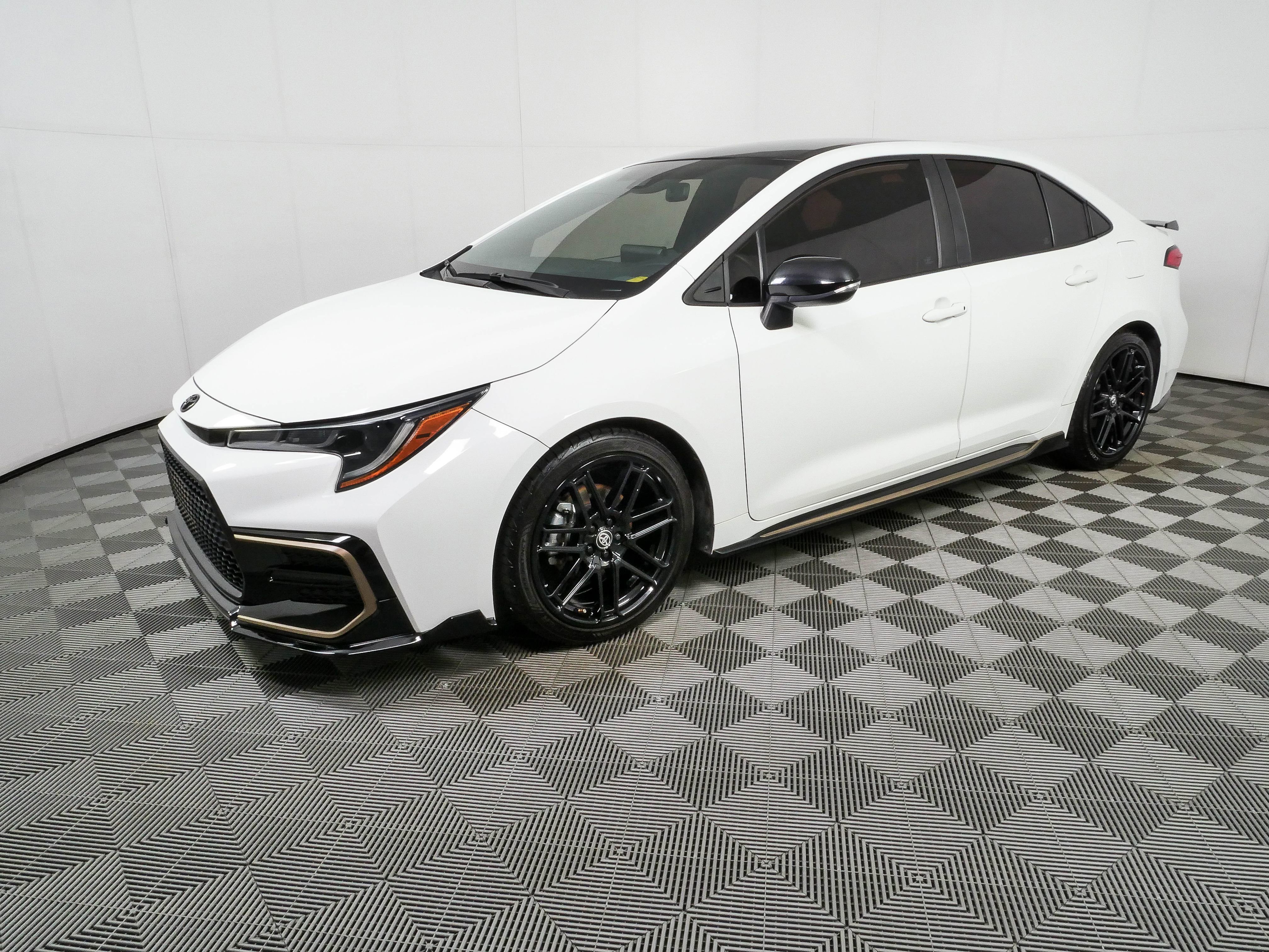 Used 2022 Toyota Corolla SE FWD image 25